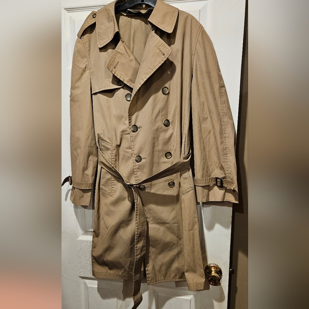 LONDON FOG TRENCH COAT